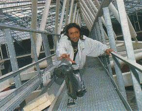 Jas Mann of Babylon Zoo